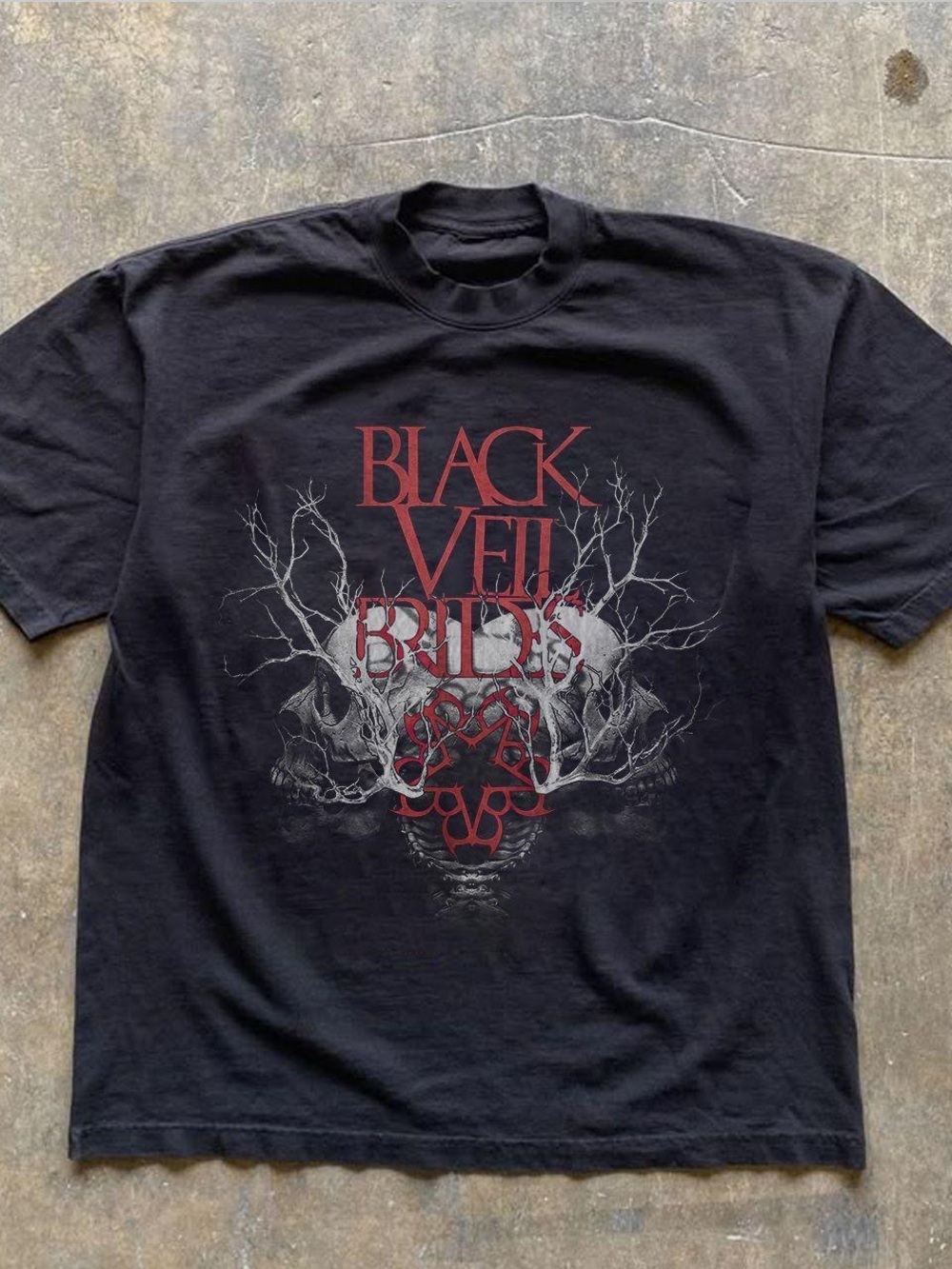 Gildan Black Band Graphic Tee with Red and Gray Print